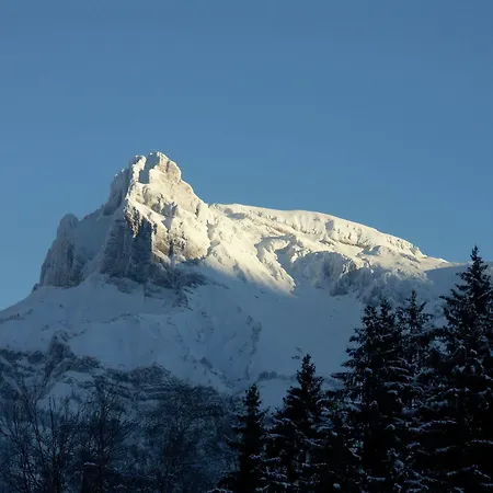 Les Granits Hotel 2*