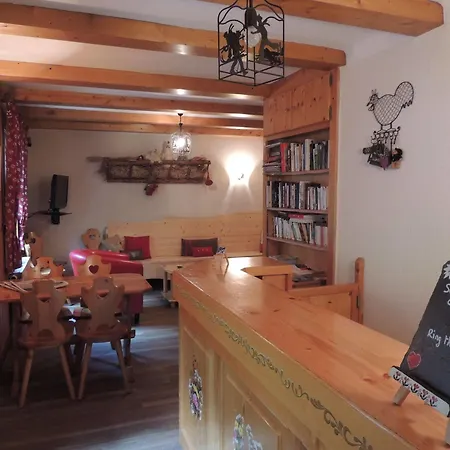 Les Granits Hotel 2*